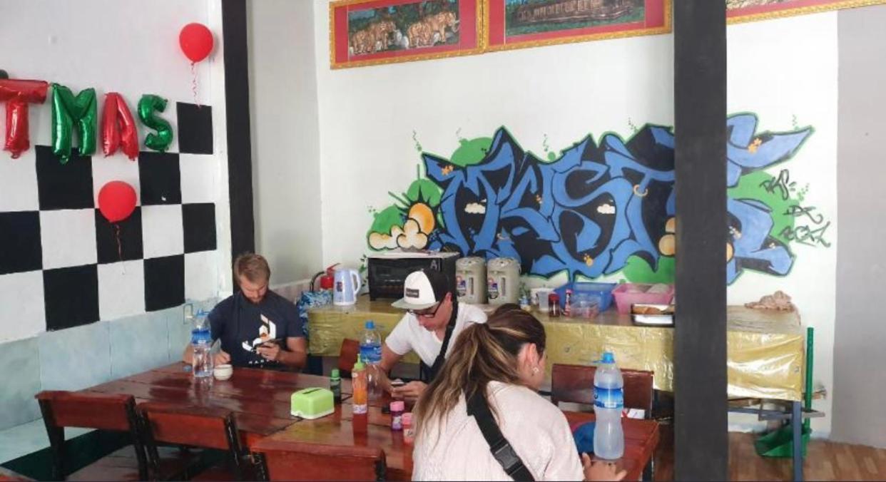 Vang Vieng Ruby Backpackers Hostel Esterno foto