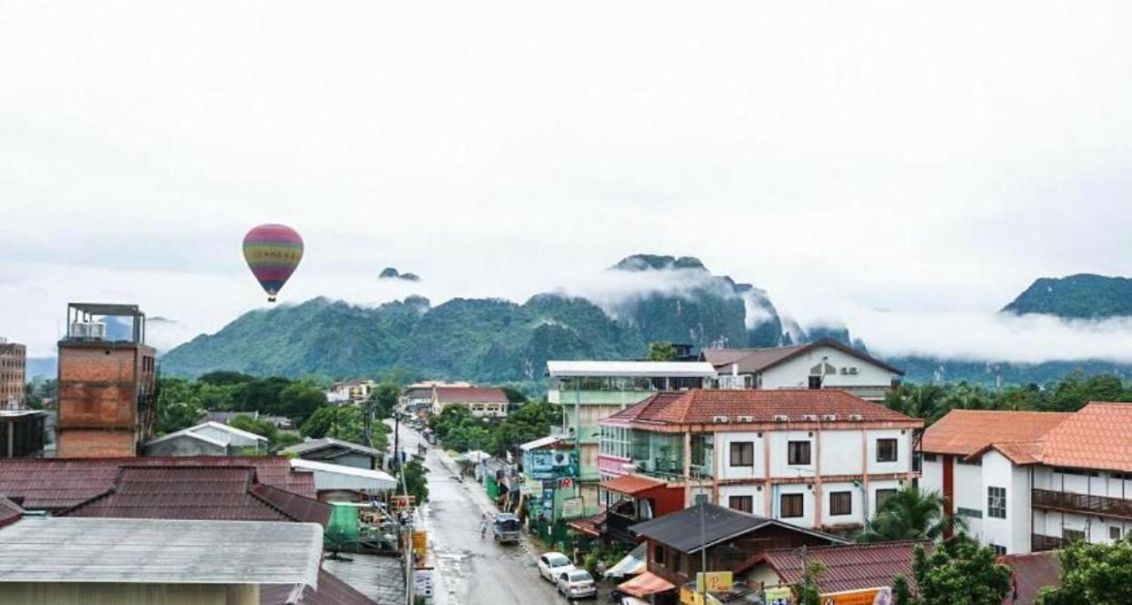 Vang Vieng Ruby Backpackers Hostel Esterno foto