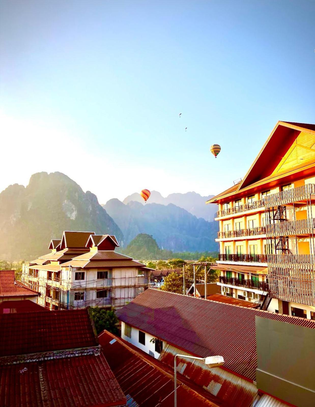 Vang Vieng Ruby Backpackers Hostel Esterno foto